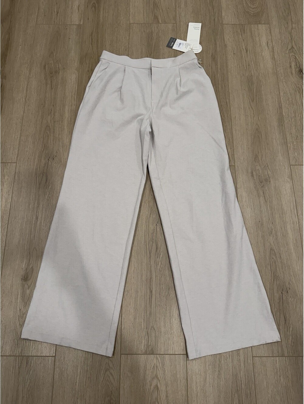 NWT Vuori Elevation Trouser Dreamknit Pleated Pants Ecru Heather Medium